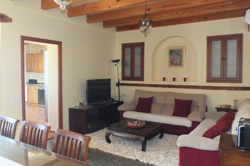 Villa Maria, bonita casa con jardín y piscina privada en Andratx  Exterior foto