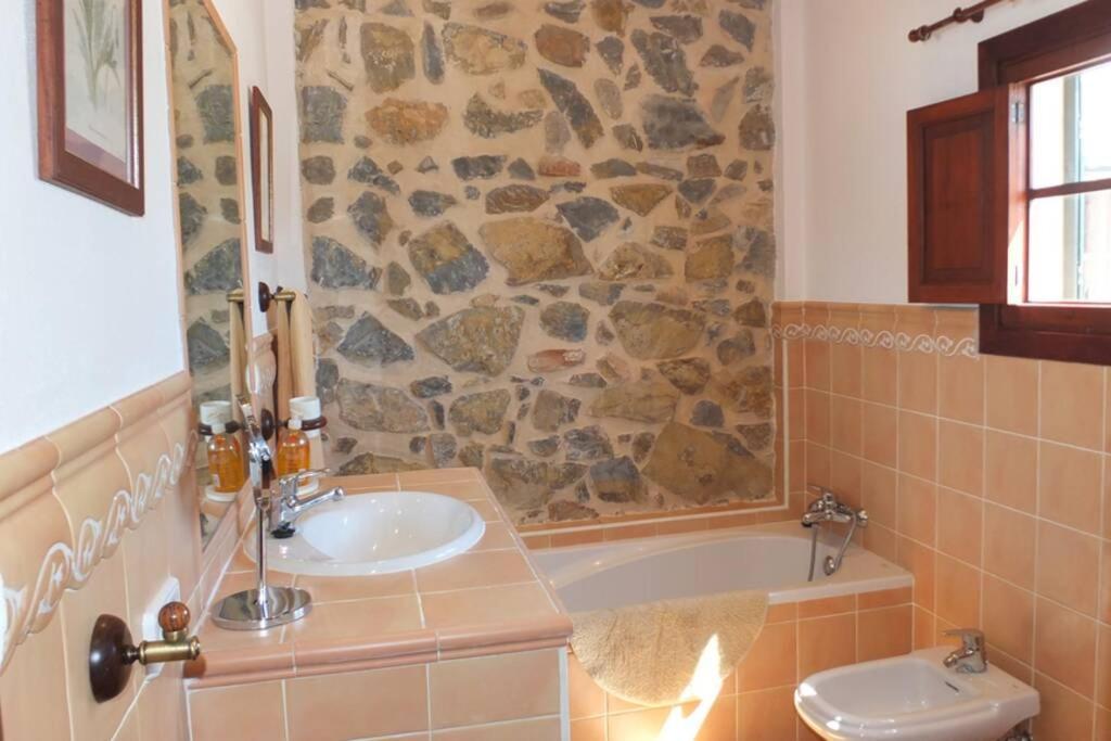 Villa Maria, bonita casa con jardín y piscina privada en Andratx  Exterior foto